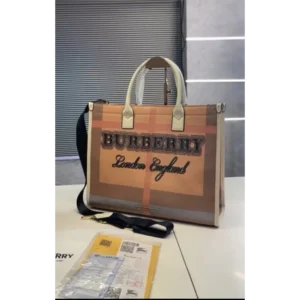 Burberry Handbag For Women (SW5376)