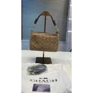 Classy Coach Handbag For Women (J982)