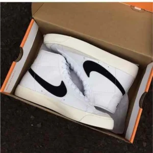 Nike Mid Blazer High Shoes For Men (SNC576)