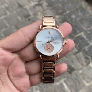 Classy Michael Kors Watch For Women (SG8548)