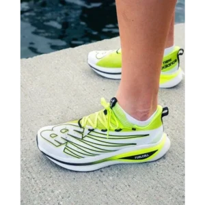New Balance Fuelcell Supercomp Elite V3 Shoes For Men (S1H45)