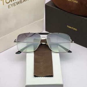 Tom Ford Sunglasses (AKI91)