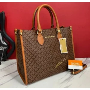 Luxurious Michael Kors Handbag For Women