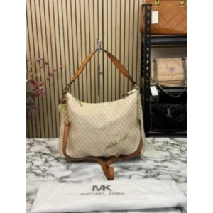 Luxurious Michael Kors Handbag For Women