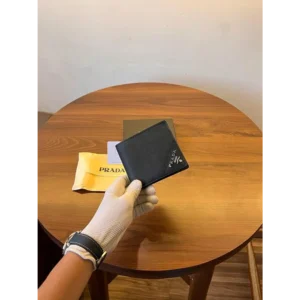 Prada Wallet Leather For Men (SW2317)