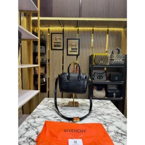 Givenchy Handbag For Women (SW1129)