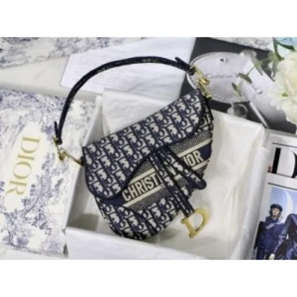 Christian Dior Saddle Bag With Og Box