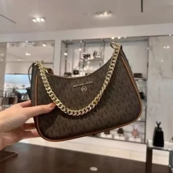 Michael Kors Pochette Bag