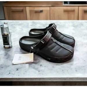 Crocs Yukon Clogs