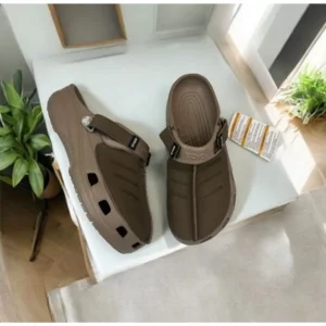 Crocs Yukon Clogs