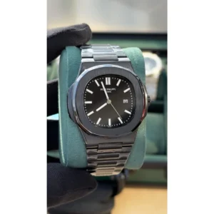 Elegant Patek Philippe Nautilus Watch For Men